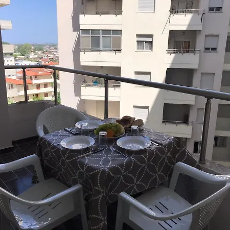 Διαμέρισμα Trea - Despacito Port Side