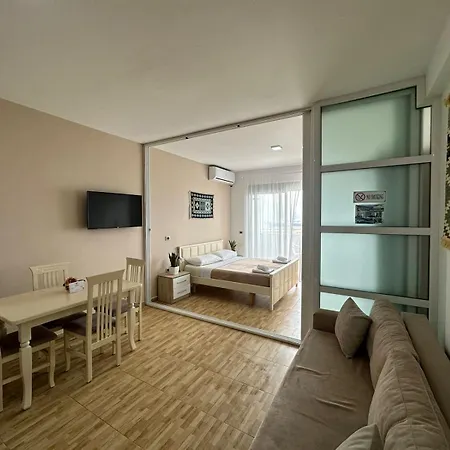 Apartment Trea - Despacito Port Side *